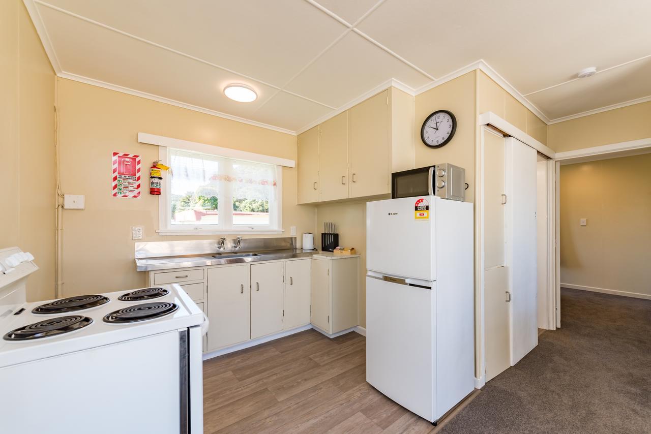 Waitangi Beach Bach 30B エクステリア 写真