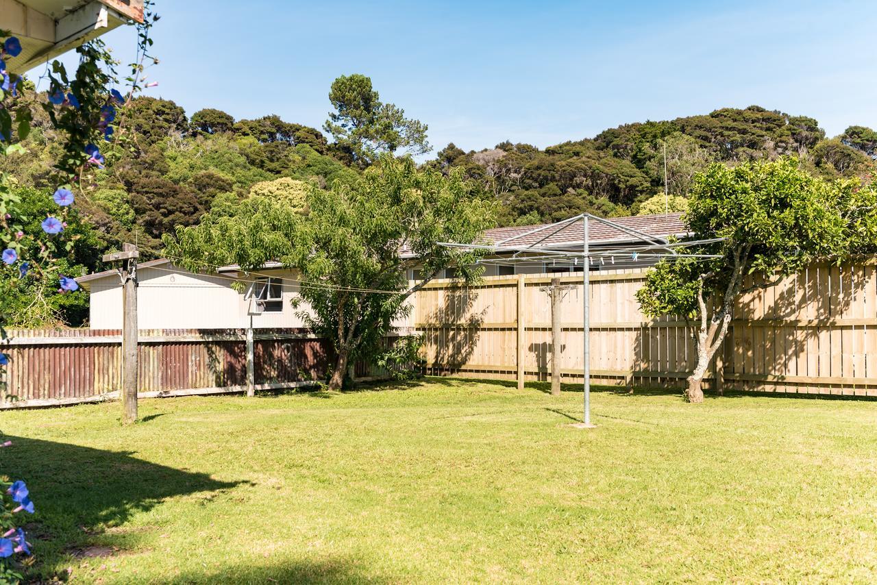 Waitangi Beach Bach 30B エクステリア 写真