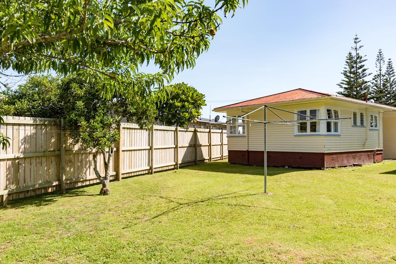 Waitangi Beach Bach 30B エクステリア 写真