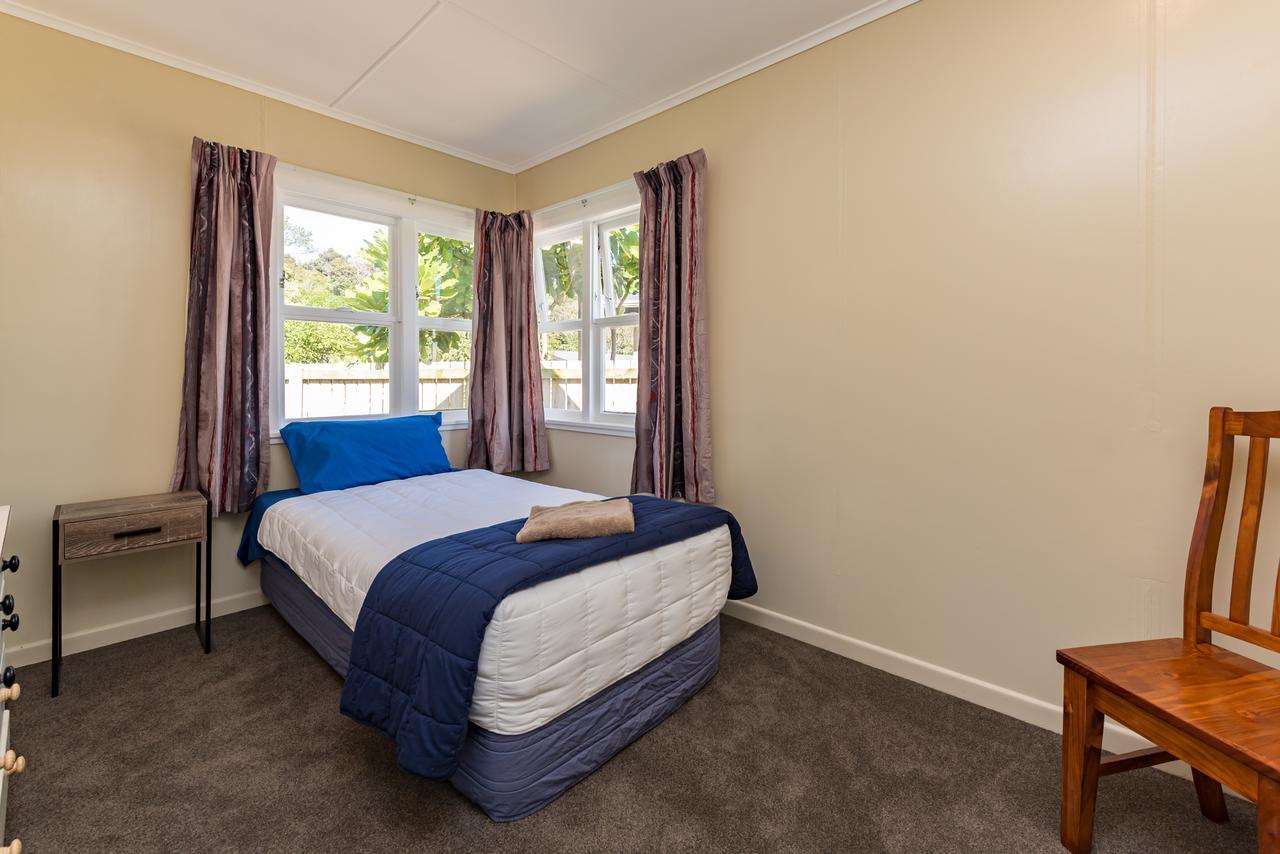 Waitangi Beach Bach 30B エクステリア 写真